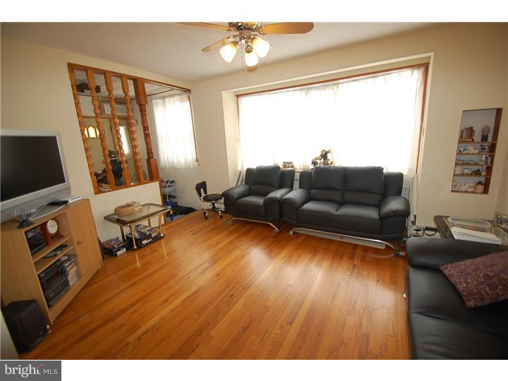 103-103 Hampden Road Upper Darby, PA 19082 - Photo 2 of 19 Family Room