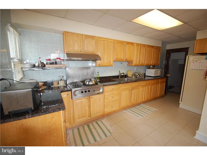 103-103 Hampden Road Upper Darby, PA 19082 - Photo 8 of 19 Kitchen