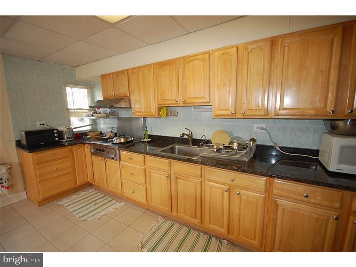 103-103 Hampden Road Upper Darby, PA 19082 - Photo 9 of 19 Kitchen