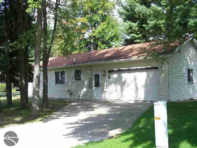 9503 East Madison Road St. Helen, MI 48656 - Photo 7 of 9 1754966-6.JPG