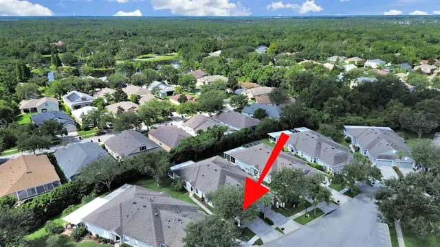 $369,900 | 6077 Sandhill Ridge Drive, Lithia, FL 33547