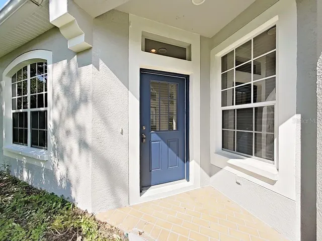 $369,900 | 6077 Sandhill Ridge Drive, Lithia, FL 33547