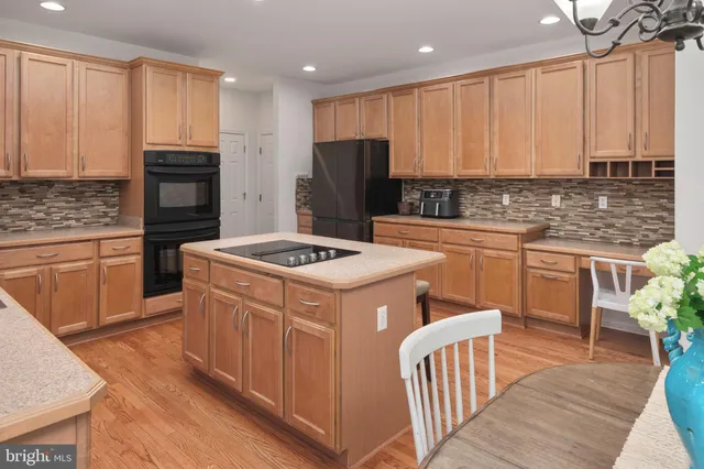 $725,000 | 621 Caspian Drive, Grasonville, MD 21638