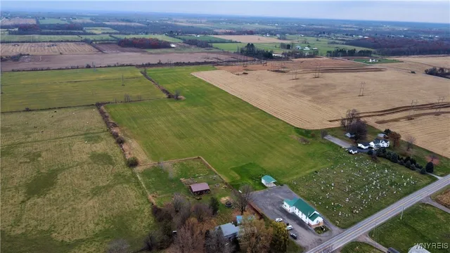 $365,000 | 8447 Bunkerhill Road, Royalton, NY 14067