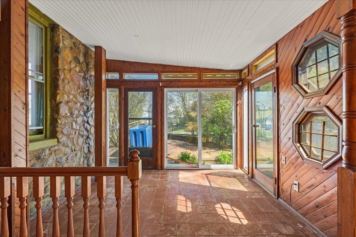 456 Port Republic Road Waynesboro, VA 22980 - Photo 39 of 49 Gallery Image 39