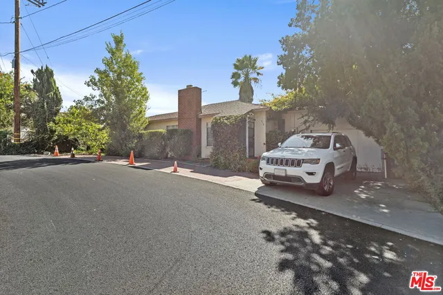 $1,200,000 | 216 Stockbridge Avenue, Alhambra, CA 91801