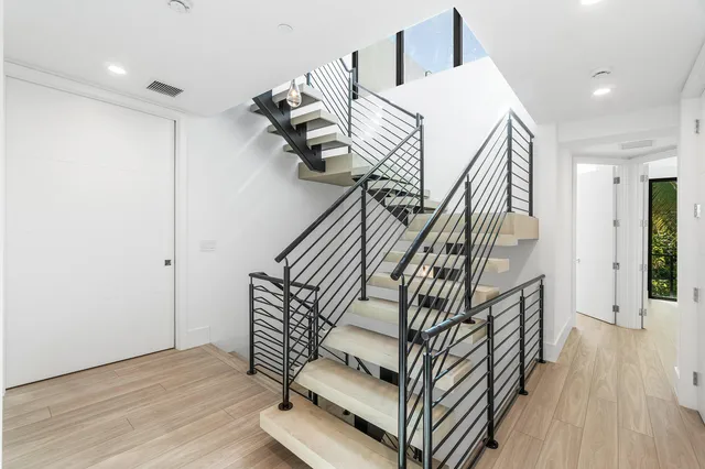 $3,599,000 | 201 Southeast 4th Avenue, Delray Beach, FL 33483