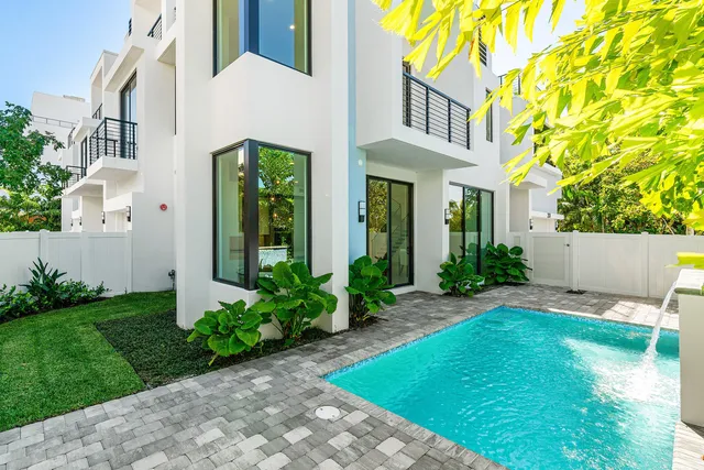$3,599,000 | 201 Southeast 4th Avenue, Delray Beach, FL 33483