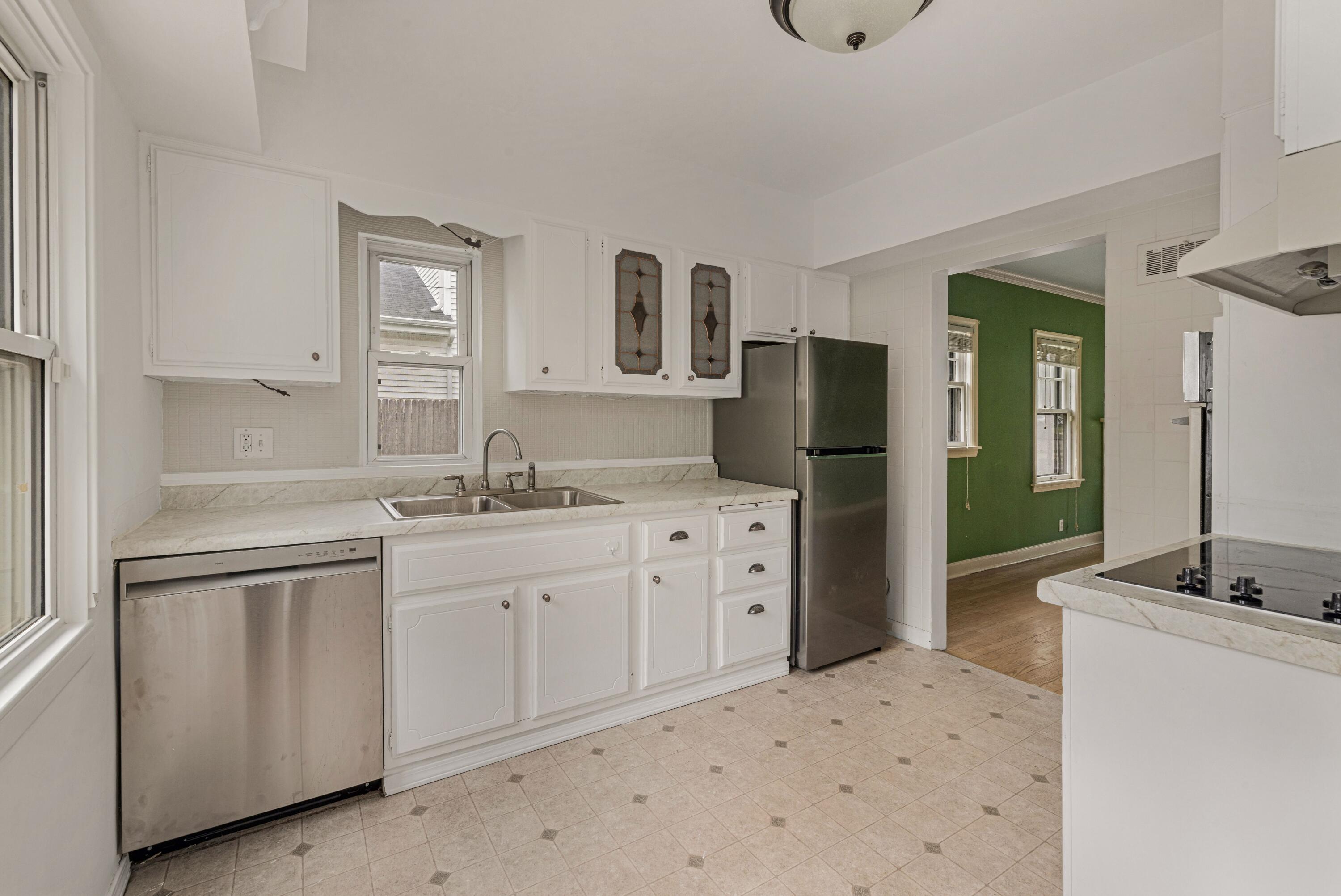 2702 South 46th Street Milwaukee, WI 53219 - Photo 5 of 18 Great Cabinet Space & Decorative Details