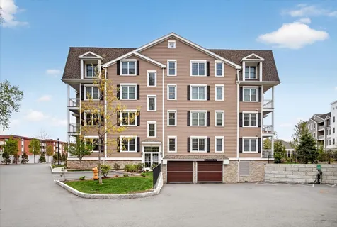 $3,200 | 320 Middlesex Avenue, Unit B203, Medford, MA 02155