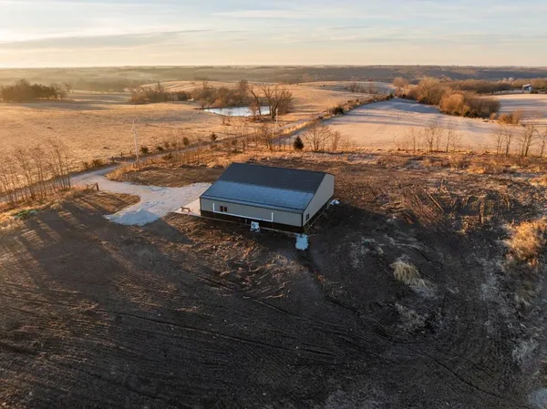 $1,950,000 | 615 Road Martinsville Mo 64467, Denver, MO 64441