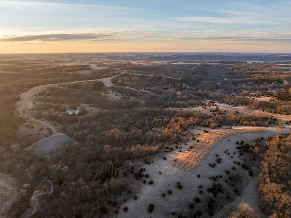 $1,950,000 | 615 Road Martinsville Mo 64467, Denver, MO 64441