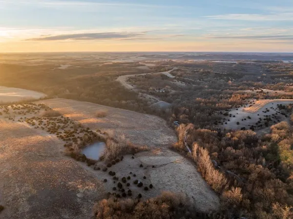 $1,950,000 | 615 Road Martinsville Mo 64467, Denver, MO 64441