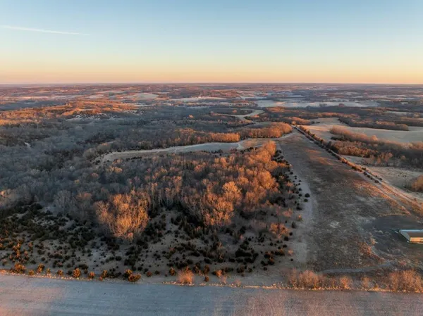 $1,950,000 | 615 Road Martinsville Mo 64467, Denver, MO 64441