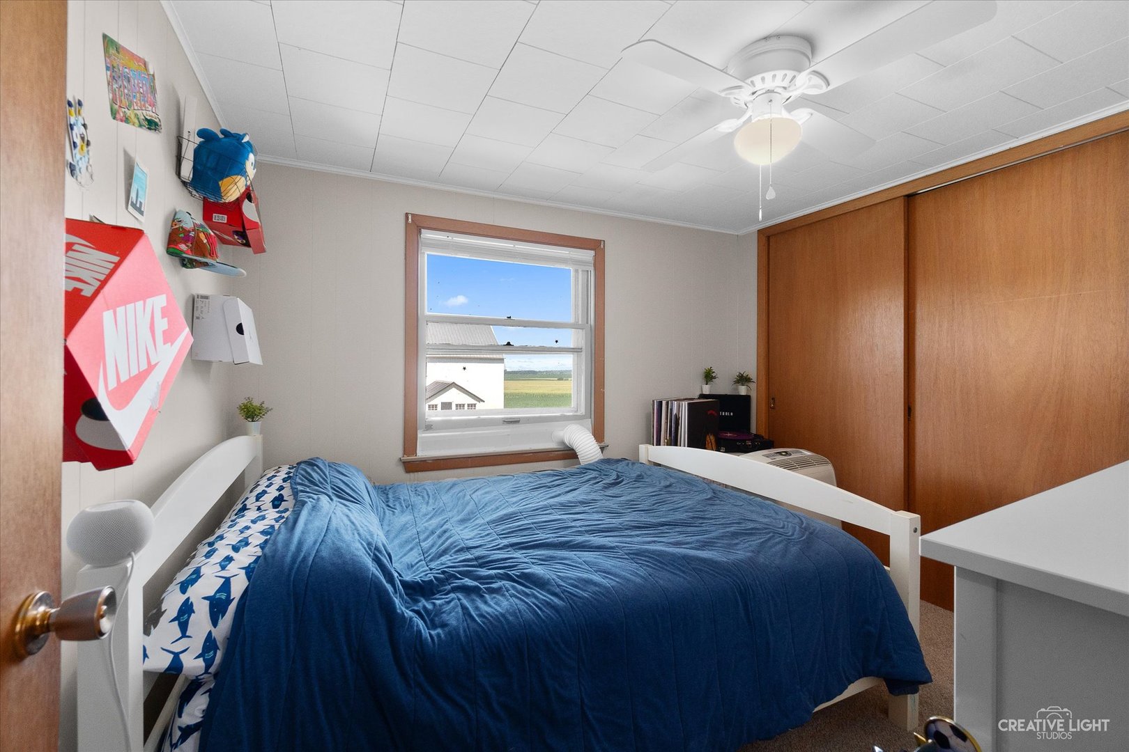 8N510 Thomas Road Hampshire, IL 60140 - Photo 22 of 33 a bedroom with a bed and a window