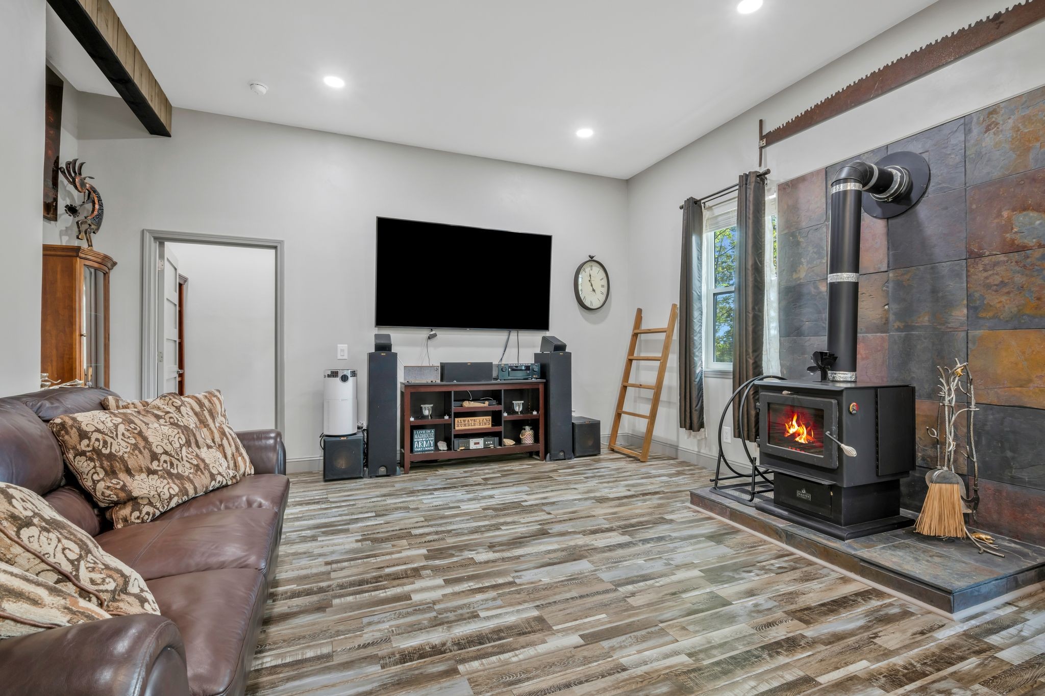 399 Coaling Road Charlotte, TN 37036 - Photo 11 of 73