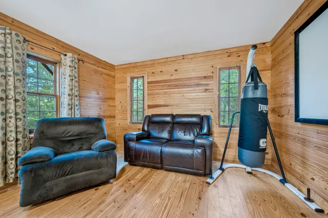 $1,425,000 | 399 Coaling Road, Charlotte, TN 37036