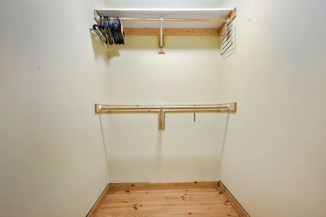 $1,425,000 | 399 Coaling Road, Charlotte, TN 37036