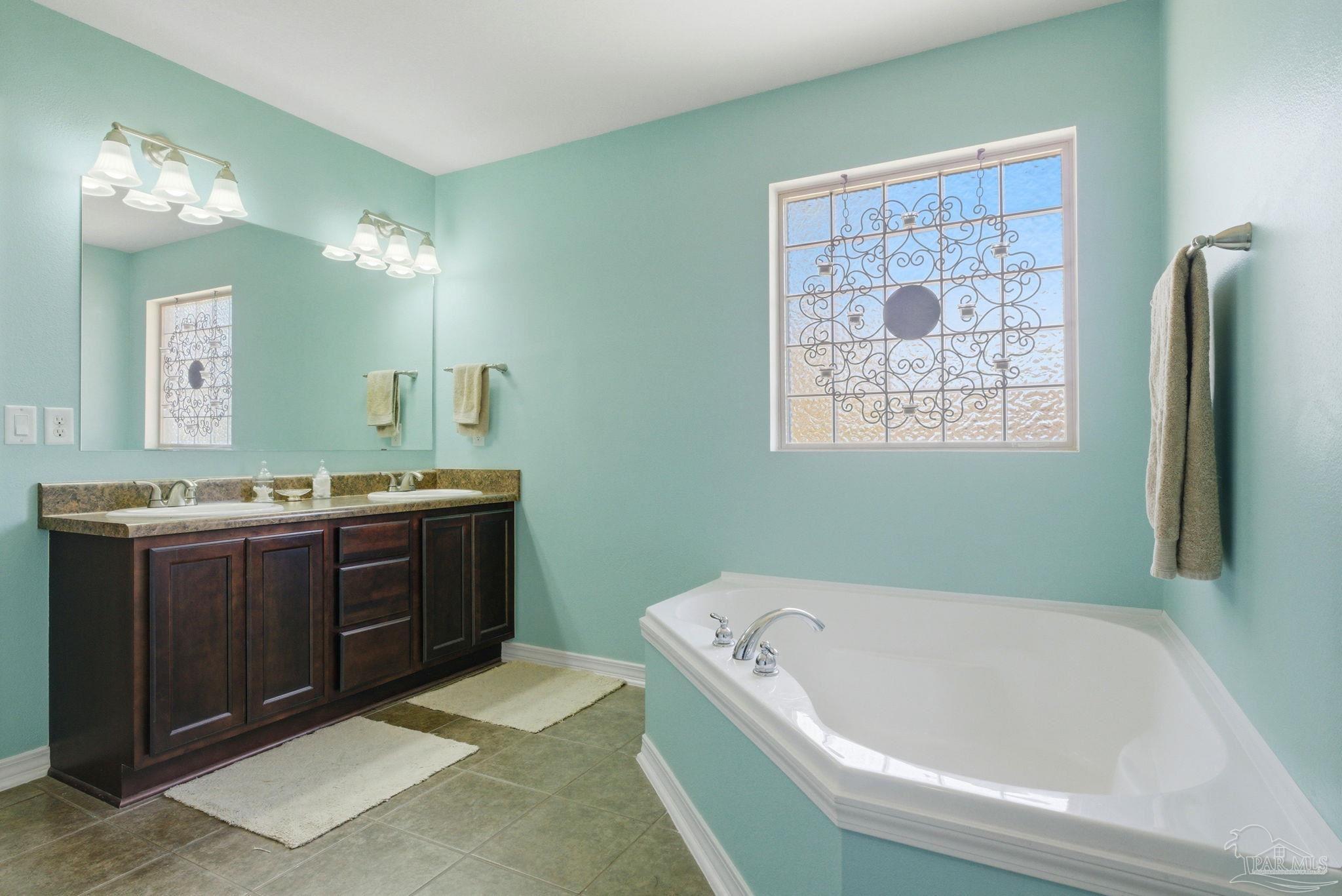 2184 Liberty Loop Road Cantonment, FL 32533 - Photo 10 of 19