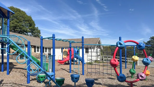 a view of a house with entryway