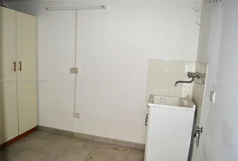$3,890,000 | 38 Empoli 38 Empoli (fire 38 Empoli (firenze), Fi Itali, FI 50053