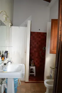 $3,890,000 | 38 Empoli 38 Empoli (fire 38 Empoli (firenze), Fi Itali, FI 50053