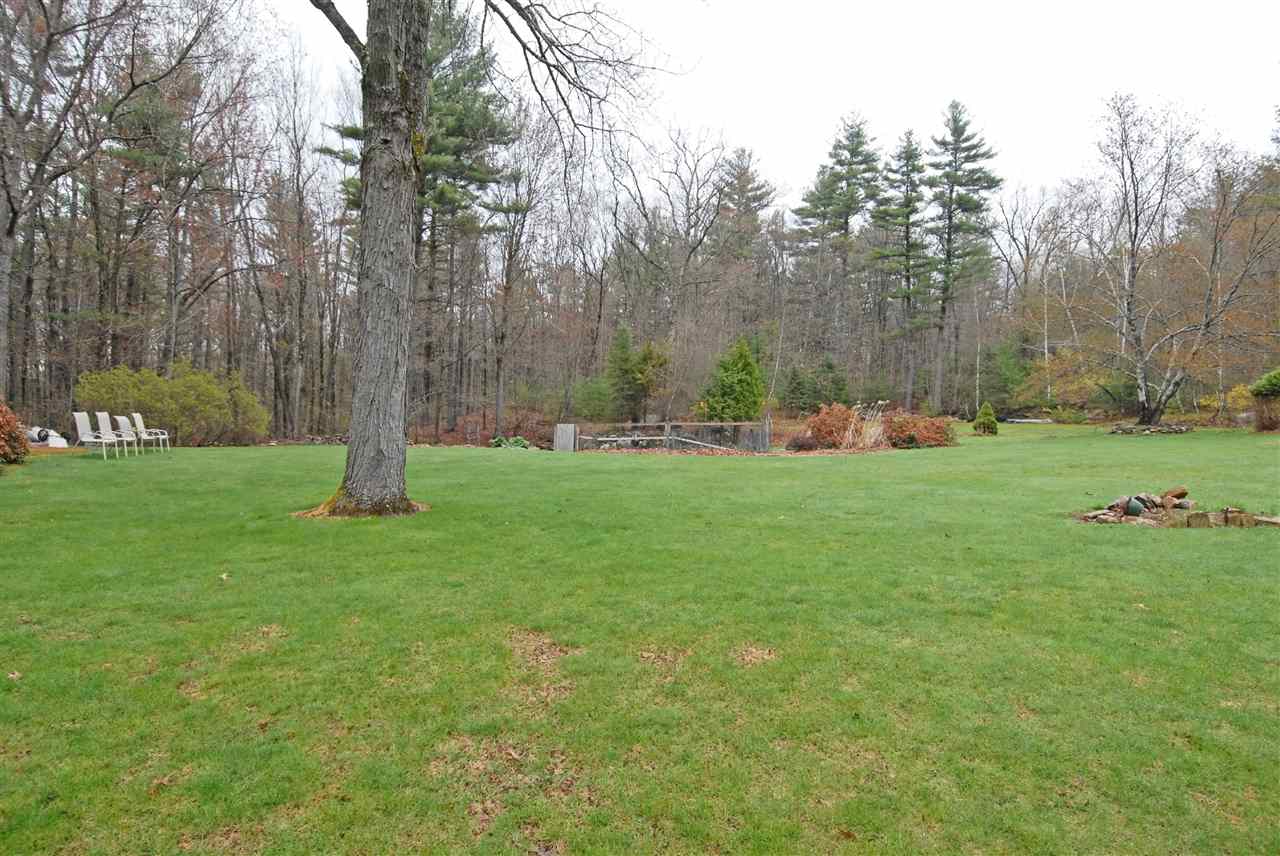 667 4th Range Road Pembroke, NH 03275 - Photo 20 of 27