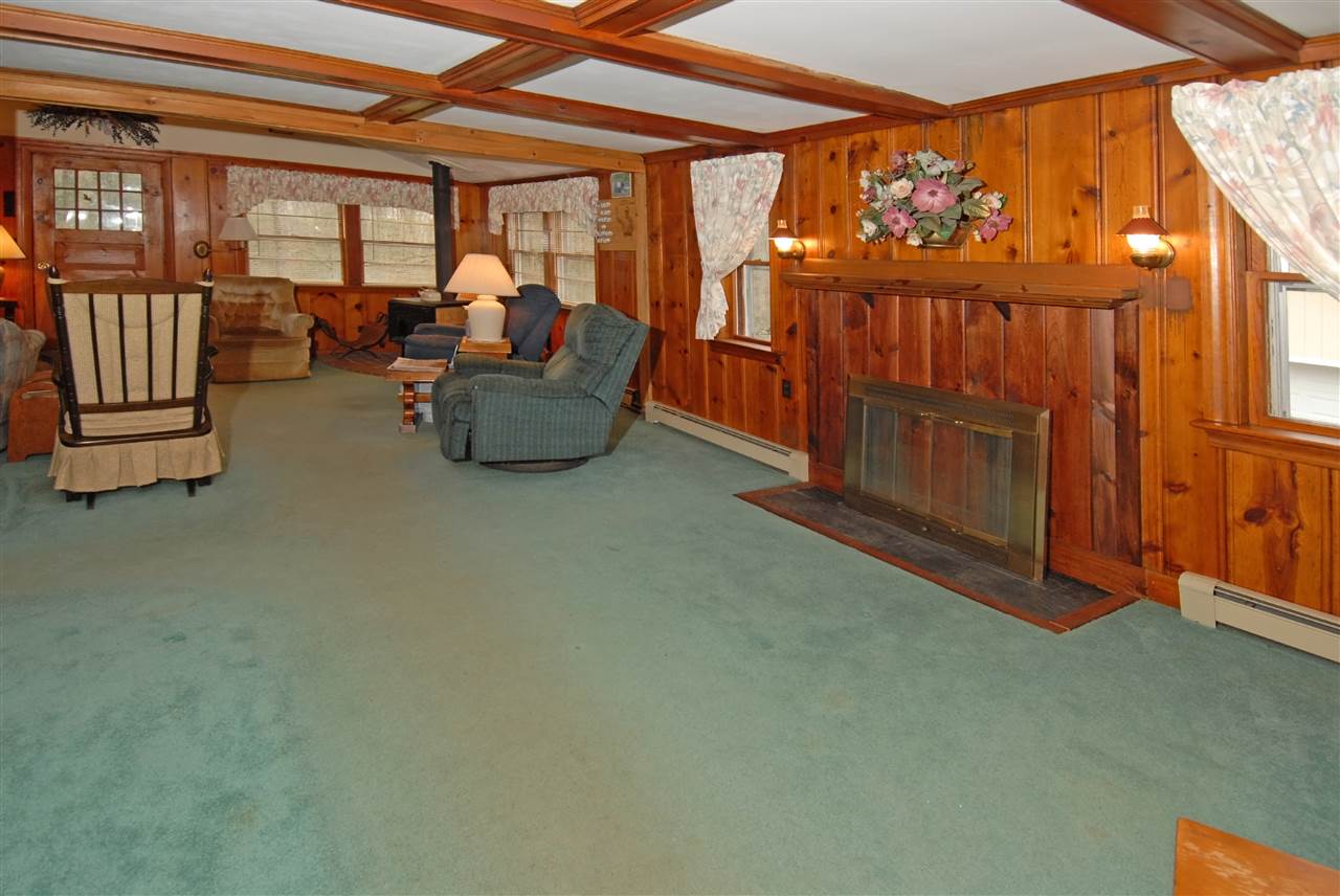 667 4th Range Road Pembroke, NH 03275 - Photo 8 of 27