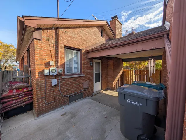 $237,500 | 1300 Venice Street, Dearborn, MI 48124