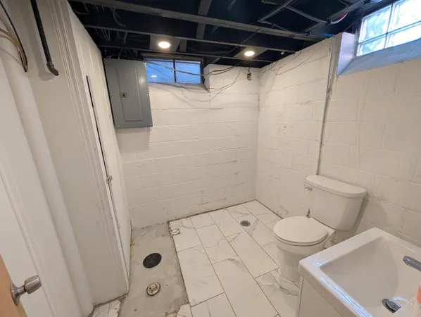 $237,500 | 1300 Venice Street, Dearborn, MI 48124