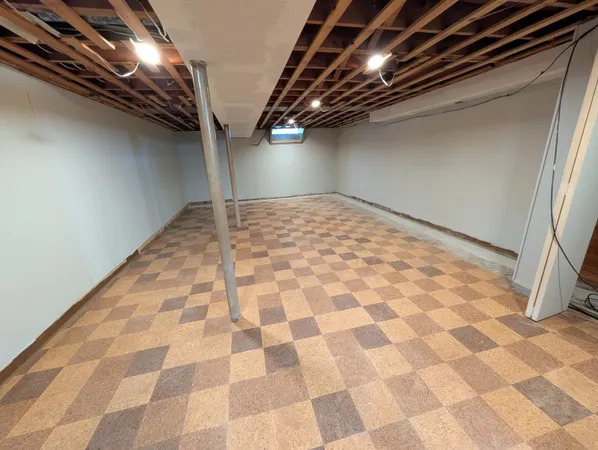 $237,500 | 1300 Venice Street, Dearborn, MI 48124