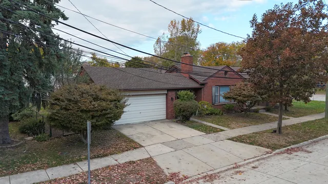 $237,500 | 1300 Venice Street, Dearborn, MI 48124