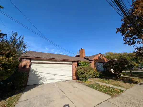 $237,500 | 1300 Venice Street, Dearborn, MI 48124