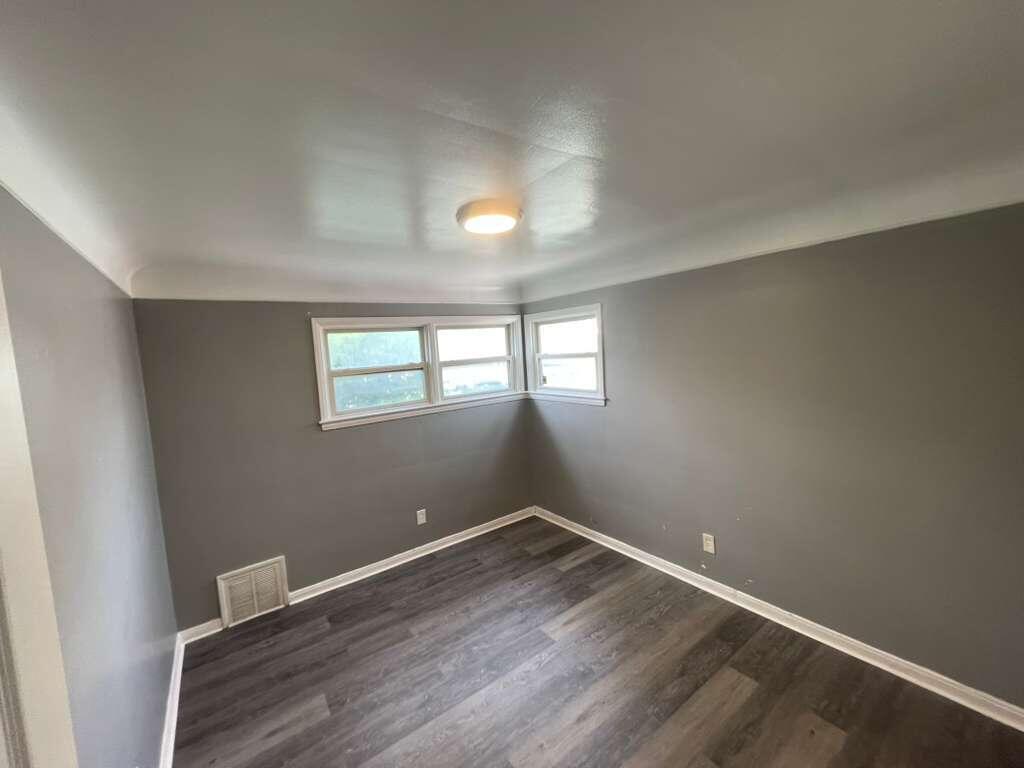 20090 Lahser Road Detroit, MI 48219 - Photo 9 of 12 WhatsApp Image 2026-05-26 at 12.31.03 PM