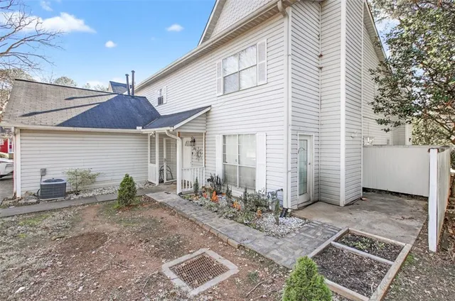 $180,000 | 1056 Heathmoor Court, Norcross, GA 30093