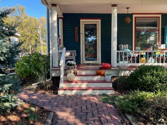 $394,900 | 1240 Rhode Island Street, Lawrence, KS 66044