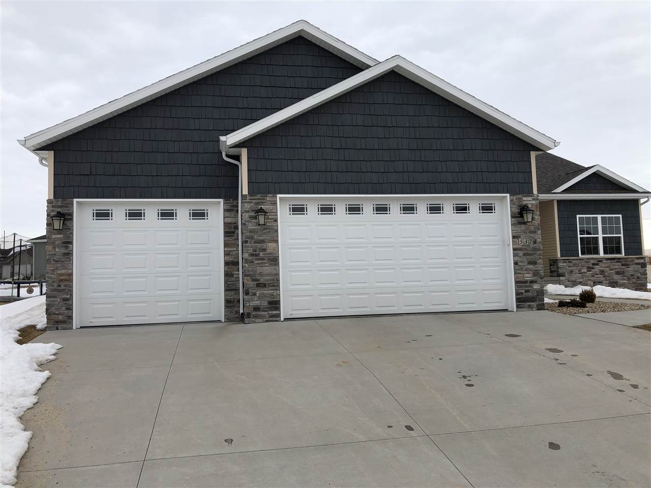 537 Raleigh Lane Marion, IA 52302 - Photo 3 of 38 Gallery Image 3