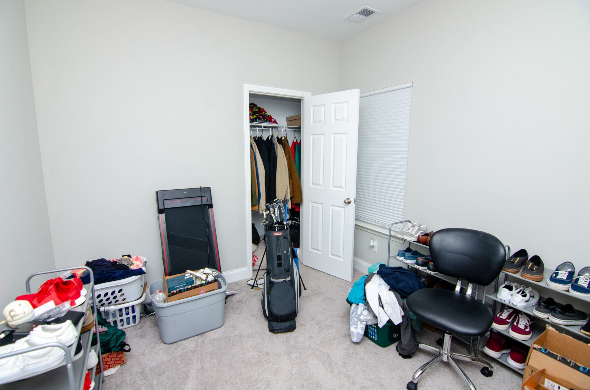 1060 Westgate Drive Gallatin, TN 37066 - Photo 20 of 31 a view of a workspace with furniture and gym equipment