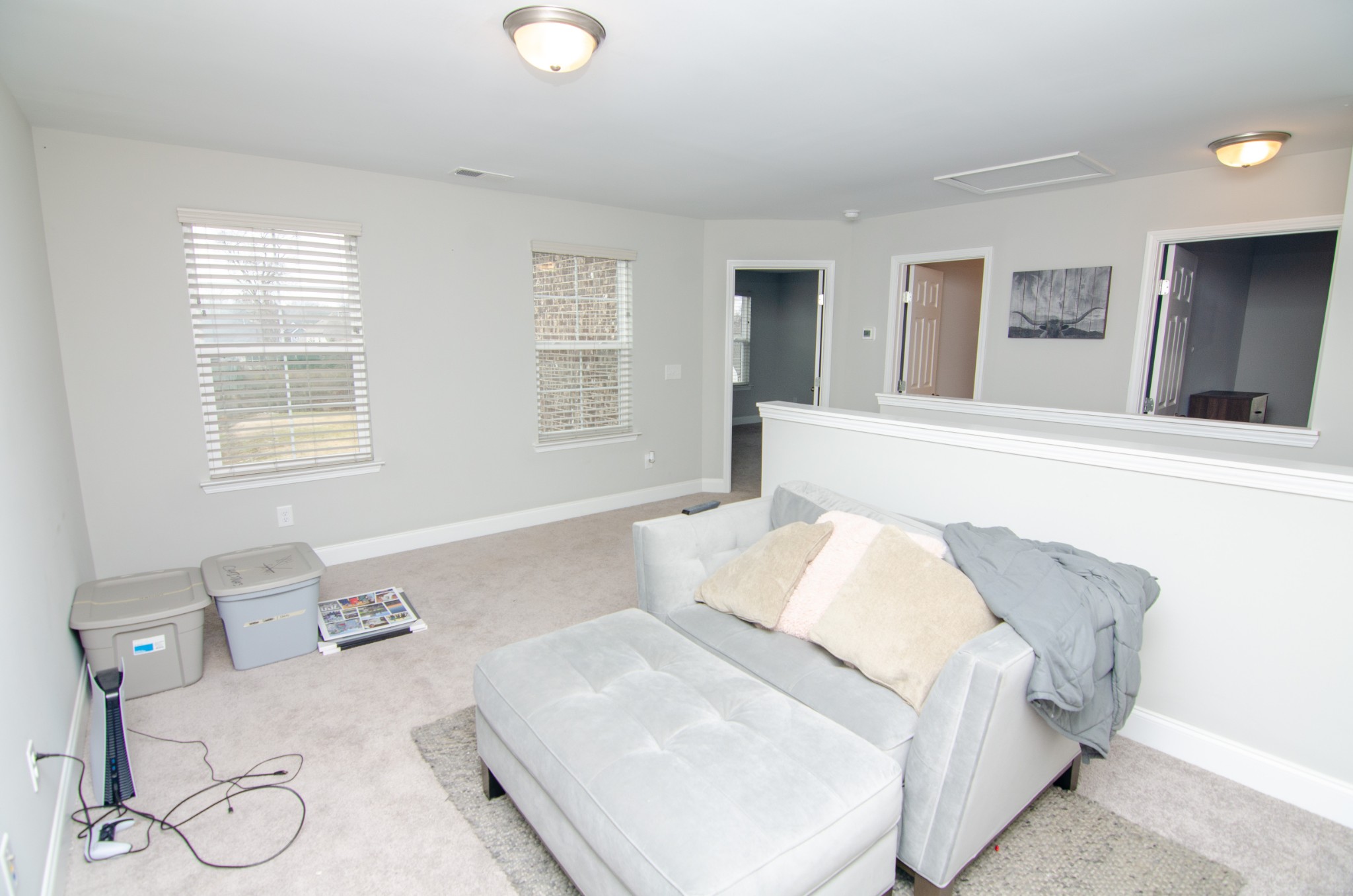 1060 Westgate Drive Gallatin, TN 37066 - Photo 21 of 31 a living room with furniture and window