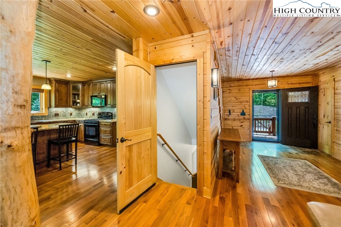 180 Raccoon Ridge Lansing, NC 28643 - Photo 37 of 42 Gallery Image 37
