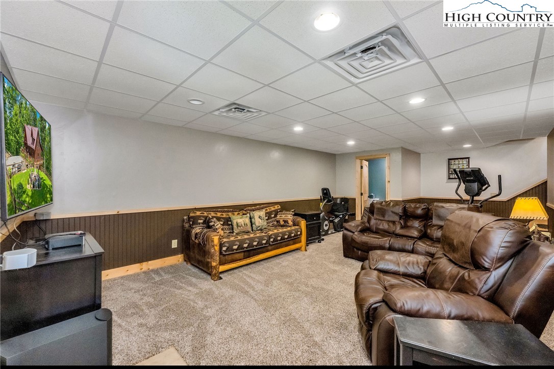 180 Raccoon Ridge Lansing, NC 28643 - Photo 39 of 42 Gallery Image 39
