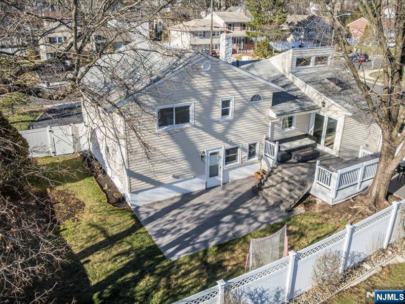 15 Windemere Road Verona, NJ 07044 - Photo 4 of 5