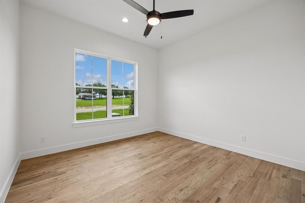 105 Desperado Way Weatherford, TX 76088 - Photo 31 of 40