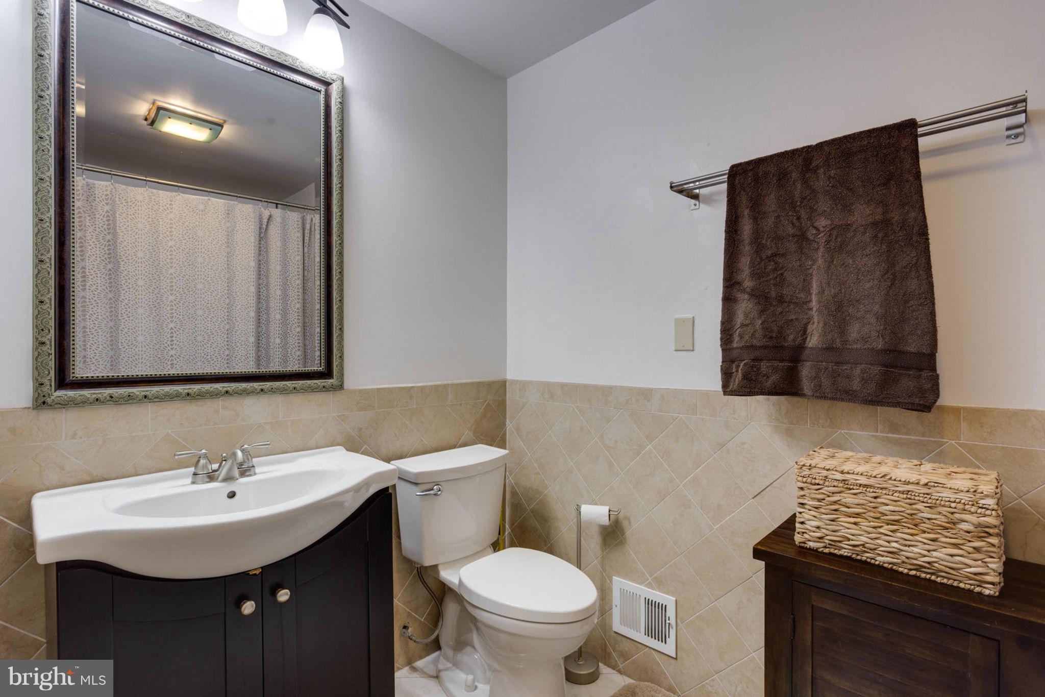 6405 Franconia Road Springfield, VA 22150 - Photo 15 of 26 Updated master bathroom
