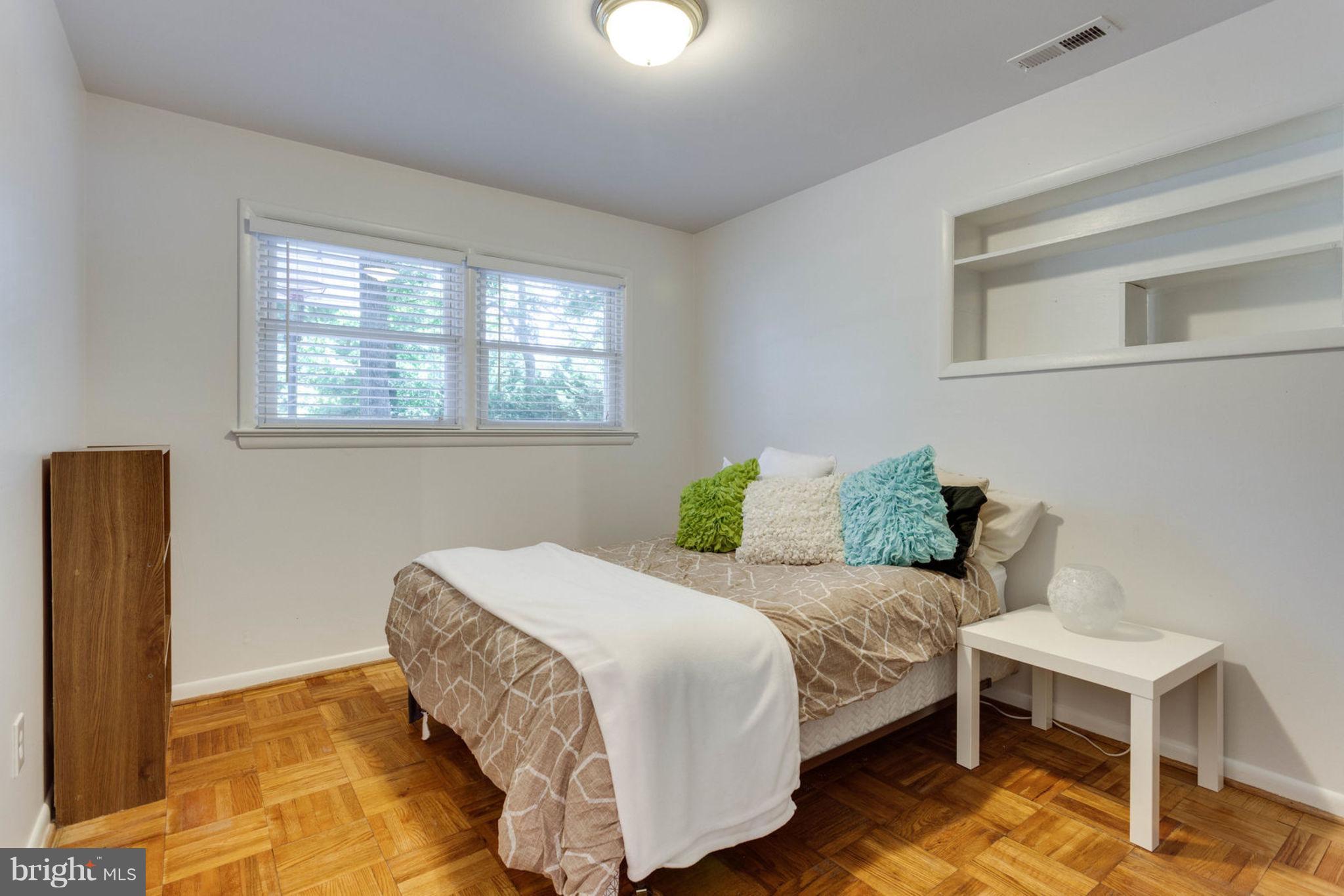 6405 Franconia Road Springfield, VA 22150 - Photo 16 of 26 2nd bedroom w/ built in shelving