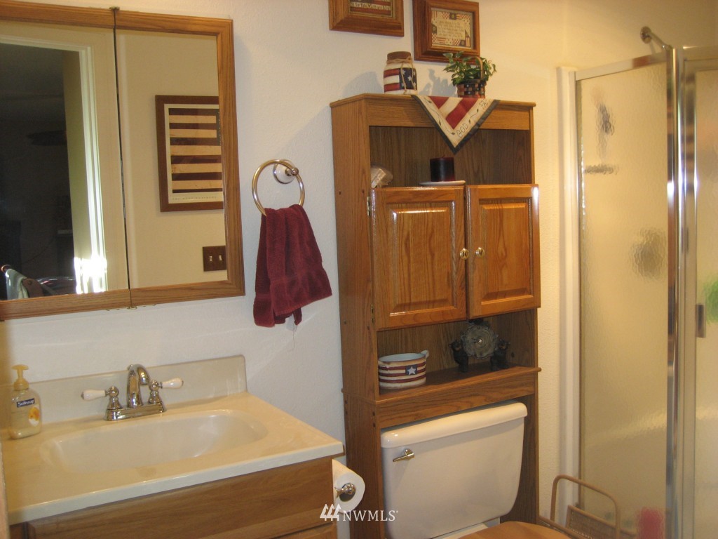 18949 Cook Road Southeast Yelm, WA 98597 - Photo 10 of 15 Gallery Image 10