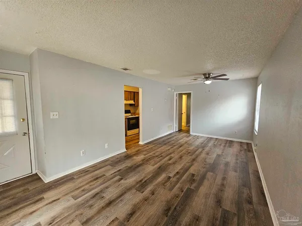$850 | 6288 Hamilton Bridge Road, Unit 704, Milton, FL 32570