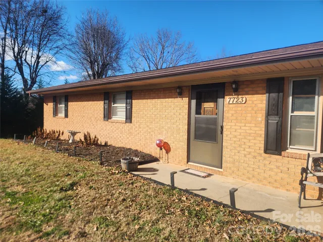 $400,000 | 7723 Shoupes Grove Church Road, Hickory, NC 28602