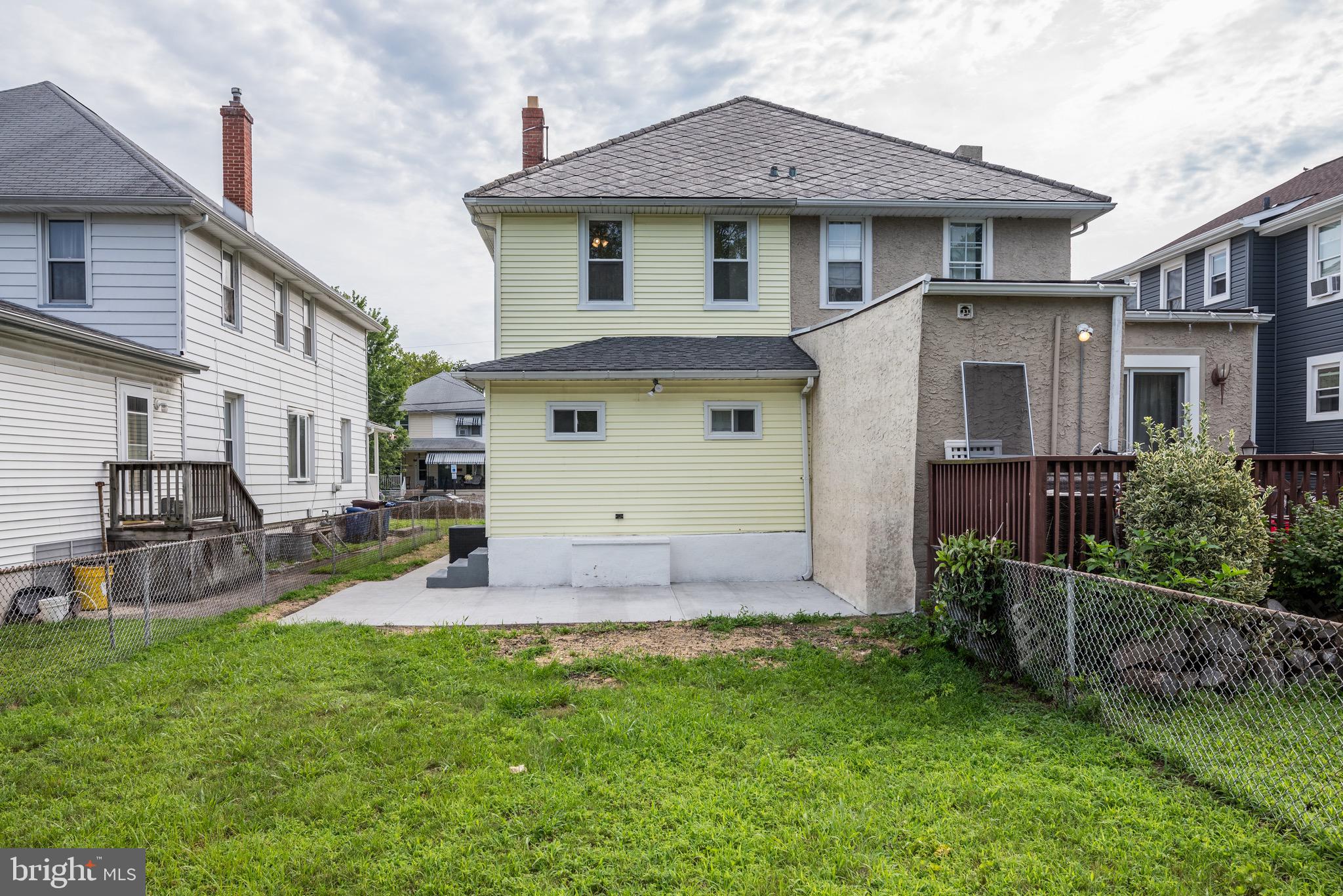 304 Cleveland Avenue Riverside, NJ 08075 - Photo 35 of 35 a front view of a house with a yard