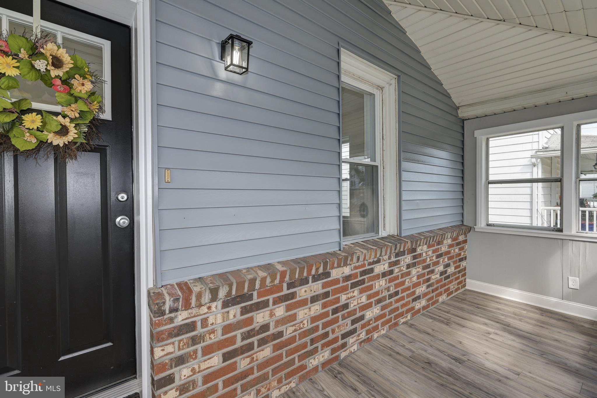 304 Cleveland Avenue Riverside, NJ 08075 - Photo 5 of 35 a view of front door of house
